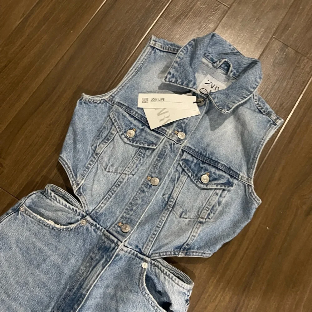 Zara blogger cut out denim jumpsuit - Picture 6 of 10